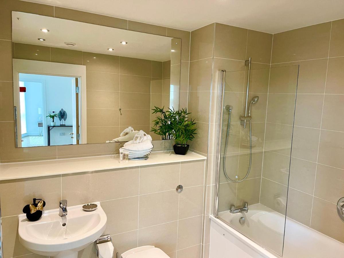 Apartment Urban Gateway Spacious With Free Parking *